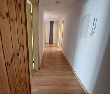 Apartment mit 4 Zimmer- für Wohngruppen / Montagewohnung anzumieten!! - Photo 3