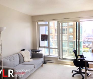 Condo in Downtown Vancouver, BC - Photo 3