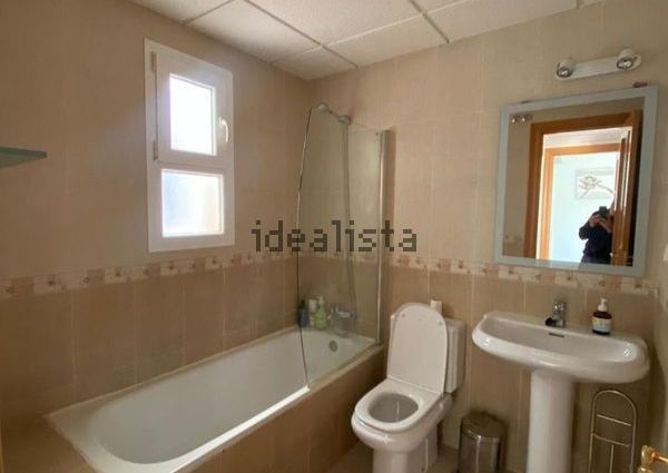 Alquiler de piso en Calle las Acacias, 28