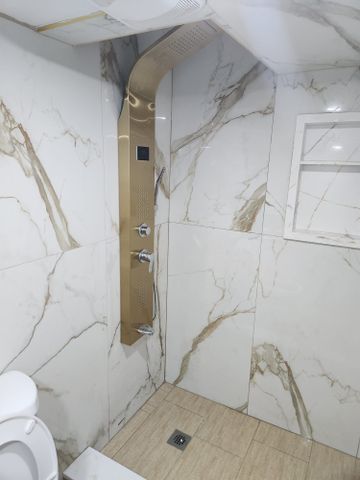 For Lease - 1056 Suddard Avenue, Oshawa, Ontario - Photo 3