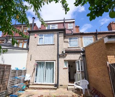 Room in a Shared House, Drake Road, HA2 - Photo 5