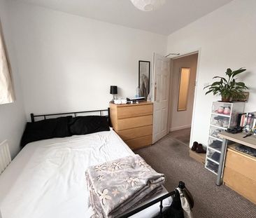 Room in a Shared House, Bellevue Road, SO15 - Photo 5