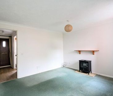 3 bedroom semi-detached house to rent - Photo 2