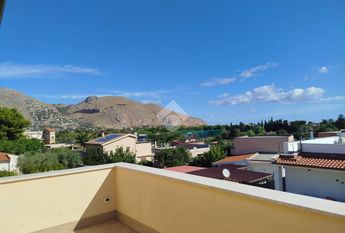 Porzione di bifamiliare in affitto