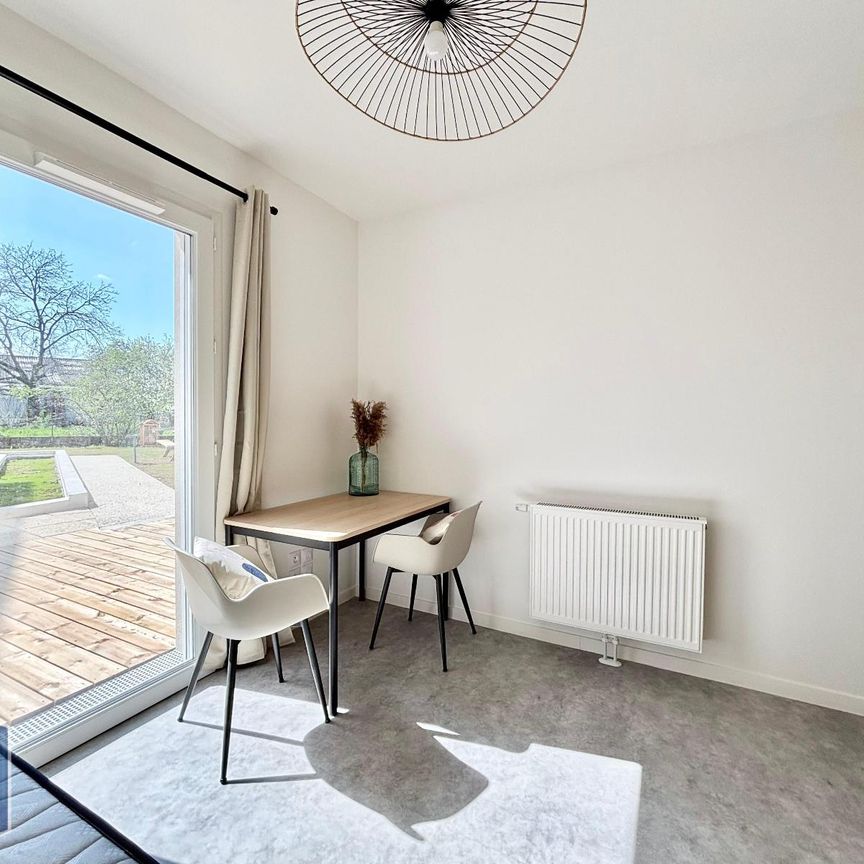 Location Appartement 1 pièce 17m² ST PRIEST 69800 - Photo 1