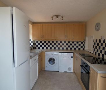 2 bedroom detached bungalow to rent - Photo 6