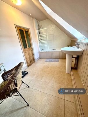 1 bedroom penthouse to rent - Photo 1