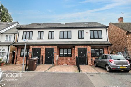 3 bedroom terraced house to rent - Photo 4