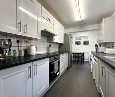 House share to rent - Photo 4