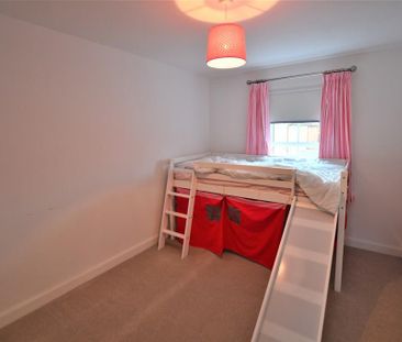 4 bedroom detached house to rent - Photo 4