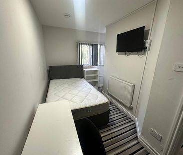 Room in a Shared House, Dawlish Road, B29 - Photo 4