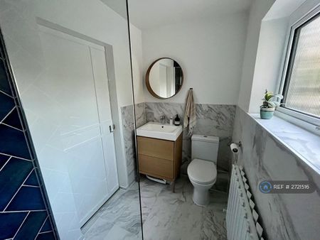 3 bedroom terraced house to rent - Photo 5