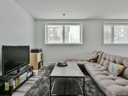 4005 Rue Emma-Collin #4, Longueuil (Saint-Hubert), J3Y0V1 - Photo 4