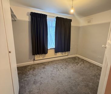 2 Bed Semi-Detached House, Sunridge Avenue, LU2 - Photo 1