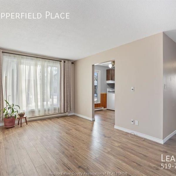 MOVE-IN READY 2 STOREY HOME IN THE VILLAGES OF RIVERSIDE - Photo 1