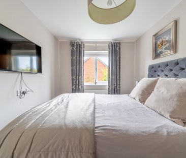 3 bedroom semi-detached house to rent - Photo 3