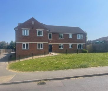 2 bed Apartment - To Let - Photo 3