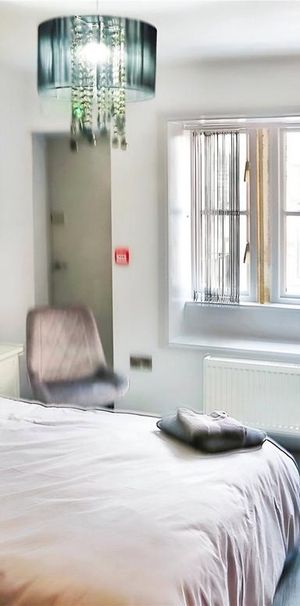 1 bedroom in a house share to rent - Photo 1