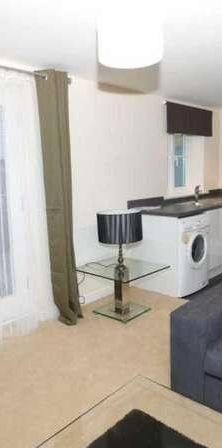 Winker Green, Stanningley Road, LS12 - Photo 1