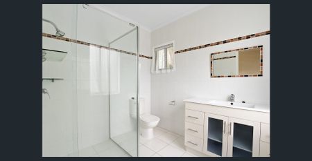 Family Home with Pool - Photo 2