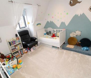 6 bedroom detached house to rent - Photo 4