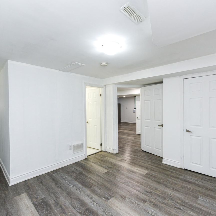 For Lease - 14 Paramount Place, Brampton, Ontario - Photo 1