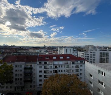 Stadtblick auf 3 Zimmern mit kleinem Balkon im 9. Stock direkt am M... - Photo 1