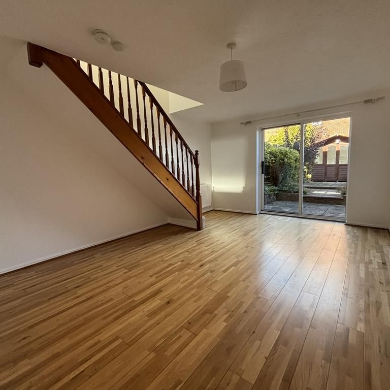 2 bedroom terraced house to rent - Photo 1