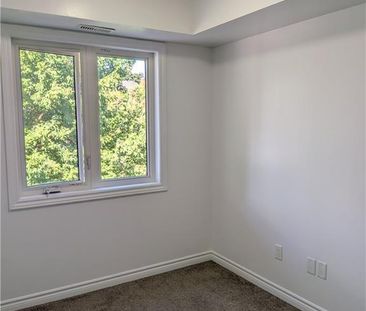 225 RIDDELL Street Unit# 33, Woodstock, Ontario, N4S6N2 - Photo 5