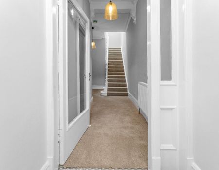 3 bedroom terraced house to rent - Photo 4