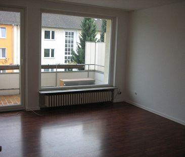 Helle und gepflegte Wohnung vis-á-vis der Uni mit Balkon - Photo 1