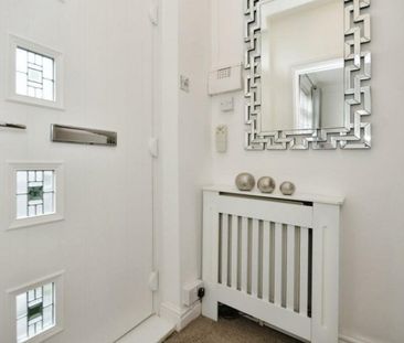 3 bed Terraced - To Let - Photo 4
