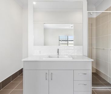 NEW FAMILY HOME - WISHART PRIMARY & MANSFIELD HIGH CATCHMENTS - Photo 3