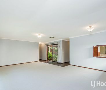 Spacious Family Home - Photo 6