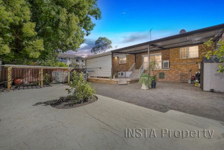 “STUNNING FAMILY HOME IN PRIME LOCATION OF BANKSTOWN” - Photo 2