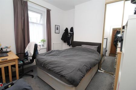 5 bedroom house to rent - Photo 3