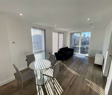 AVAILABLE 15TH APRIL | FULLY FURNIHSED | FLOODING WITH NATURAL LIGH... - Photo 1