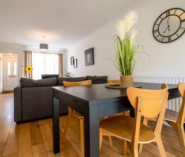 3 bedroom semi-detached house to rent - Photo 1