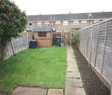 Grange Road, Guildford, Surrey, GU2 - Photo 4