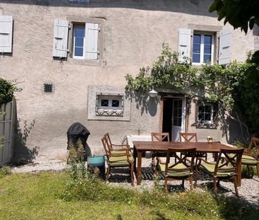 À louer à Choulex (GE) – Spacieuse maison rustique de 9 pièces sur ... - Photo 2