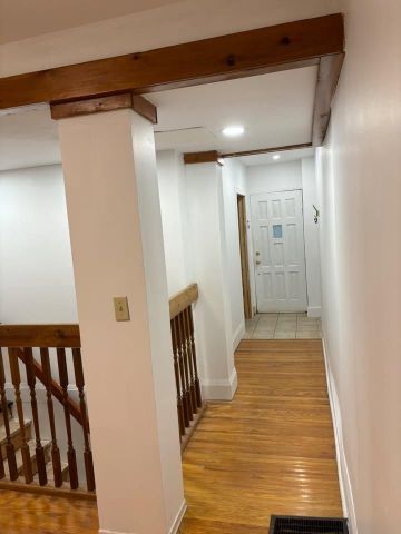 For Lease - 531 Woodbine Avenue Unit# Lower Unit, Toronto, Ontario - Photo 2