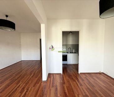 Location Appartement 1 pièce 38m² - Photo 1