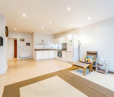 High Street, Bracknell, Berkshire, RG12 - Photo 4