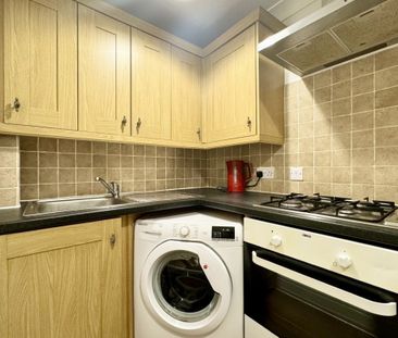 Broadwater Road, WORTHING - Photo 3