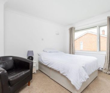 3 bedroom end of terrace house to rent - Photo 5