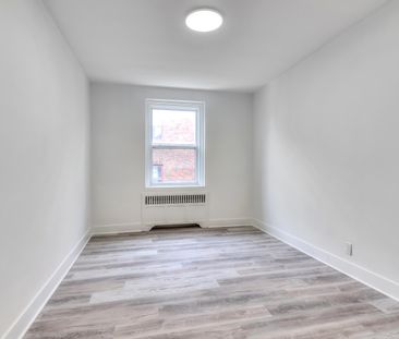 4855 Queen Mary Road - Spacious 3-Bedroom Apartment - Photo 2