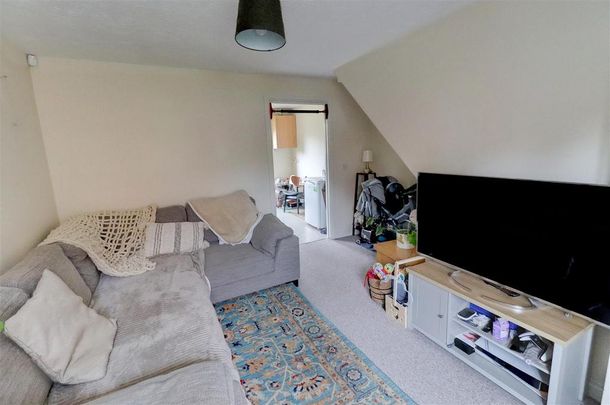 2 bedroom detached house to rent - Photo 1