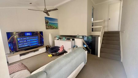 Sunshine Beach - Photo 5