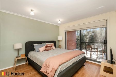 Spacious Unit in Bellevue Apartments - Photo 4