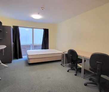 Stylish Studio Apartment for Rent – 315/12 Martin Square, Wellington - Photo 4